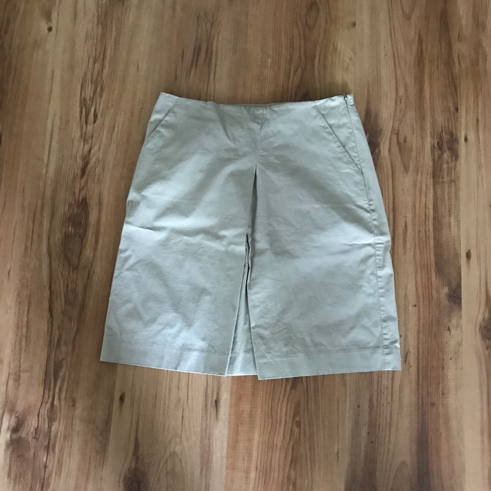 Ann Taylor kaki skirt